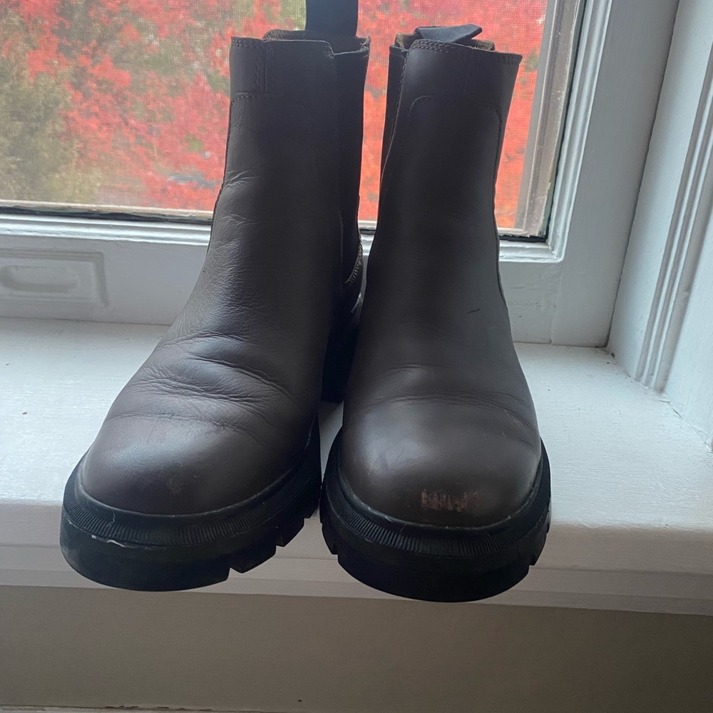 Timberland Women’s Dark Brown Leather Chelsea Boots - Picture 2 of 4